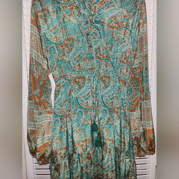 INDIA TOWN size M/L Long Sleeve Button Front Tassled Ruffled Green Paisley Maxi - Picture 13 of 14